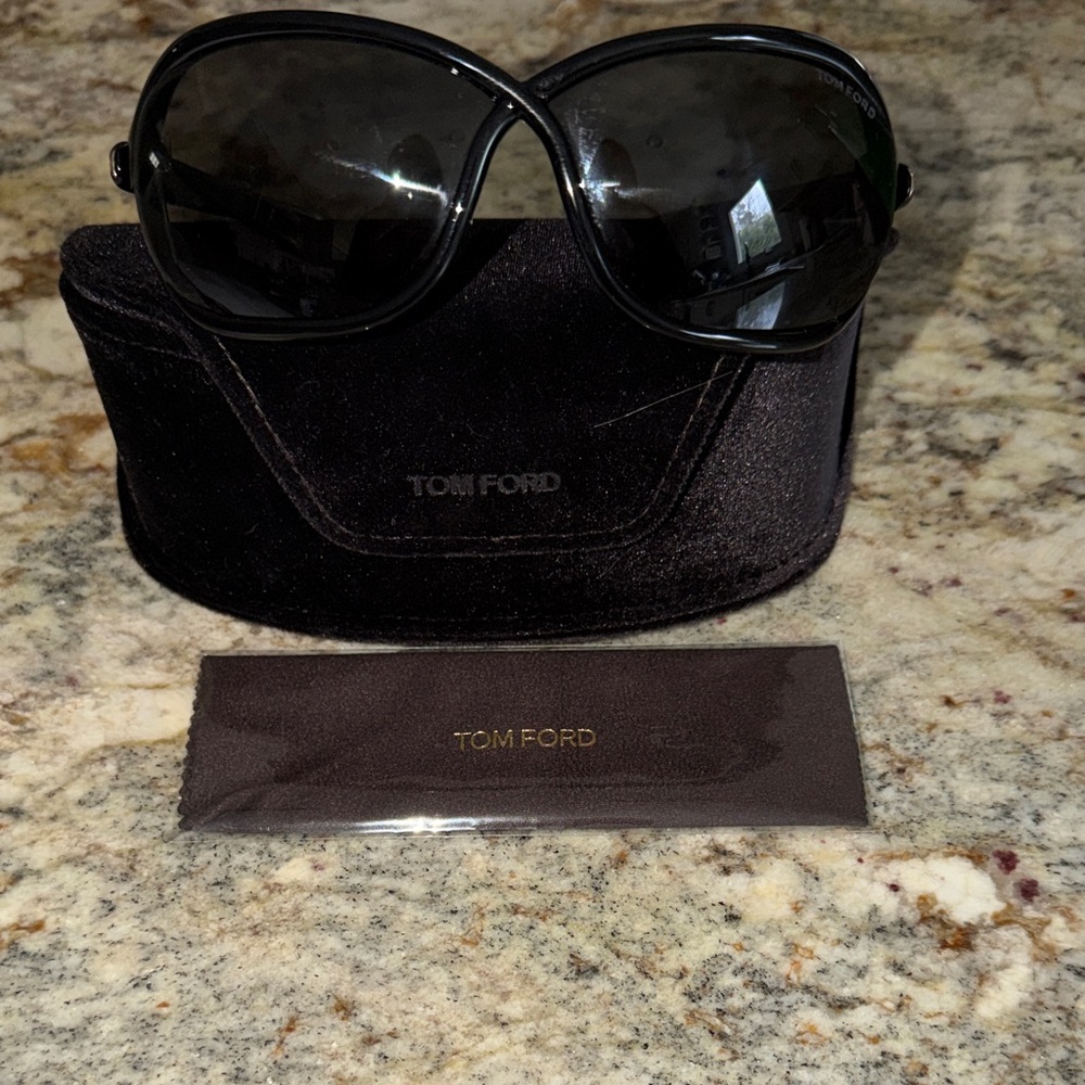 New Tom Ford Glossy Black Sunglasses- Miranda style